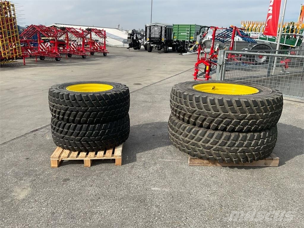  440/80 R34 und 420/65 R24 Gume, točkovi i felne