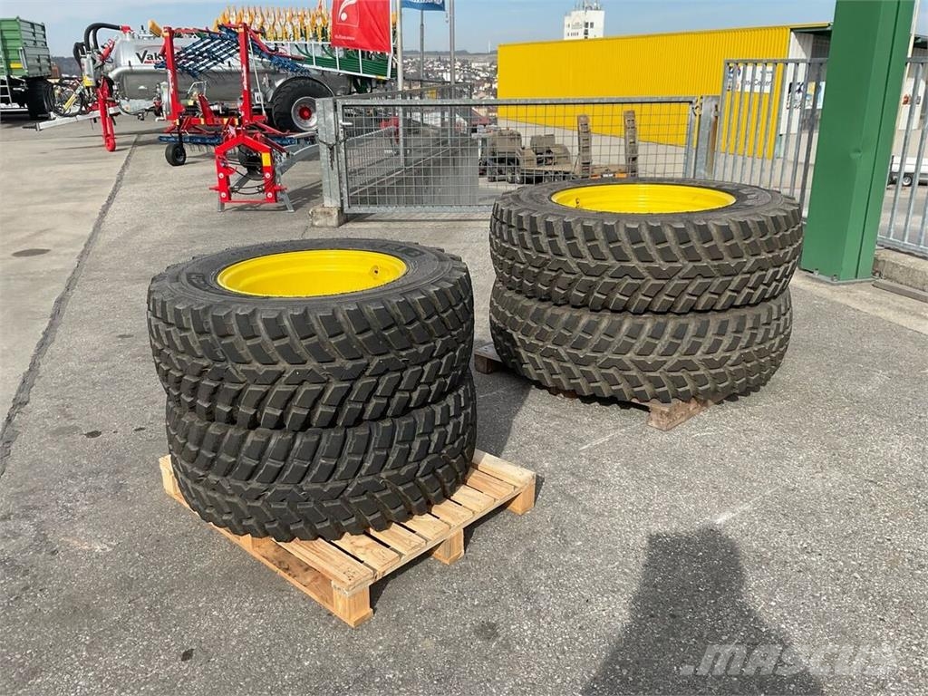  440/80 R34 und 420/65 R24 Gume, točkovi i felne