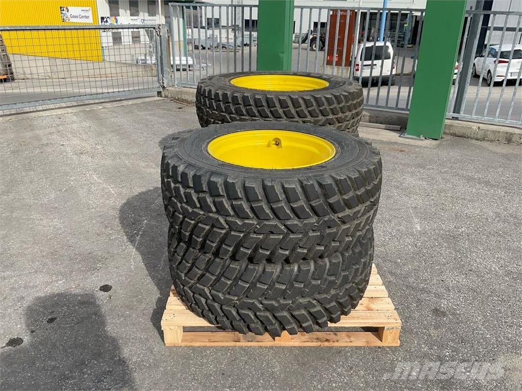  440/80 R34 und 420/65 R24 Gume, točkovi i felne