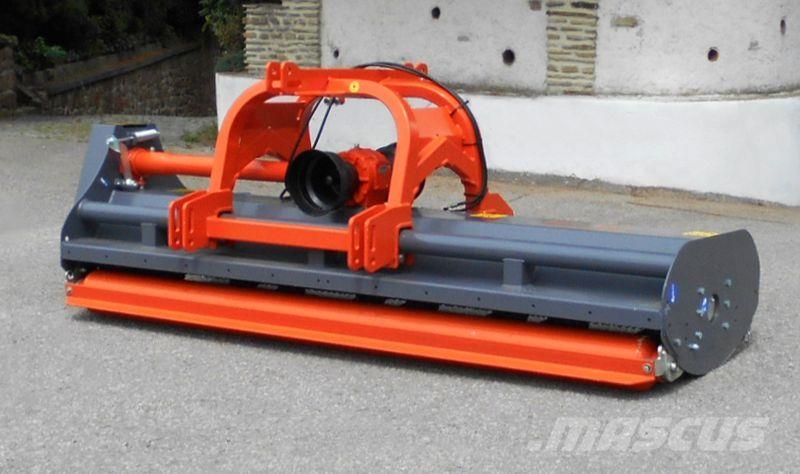 Agrimaster SRV 300 Shuttle جزازات وأغطية المراعي