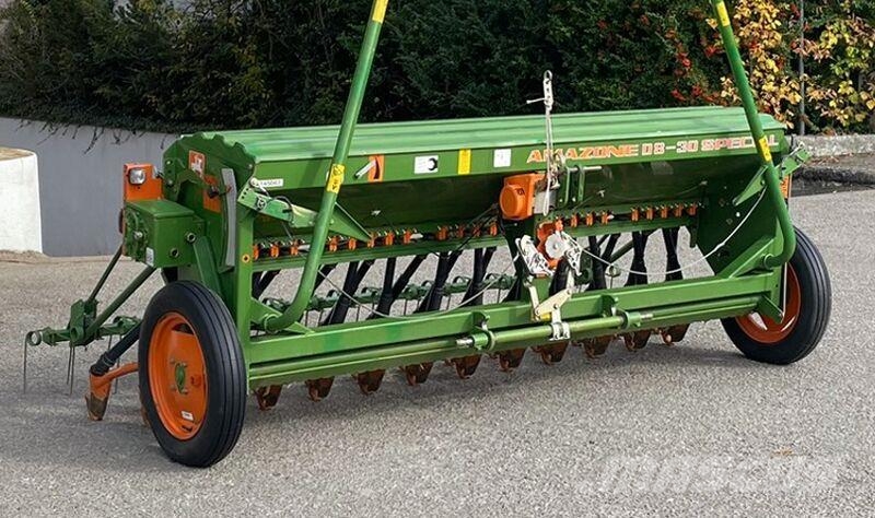 Amazone D8-30 Special مثاقيب