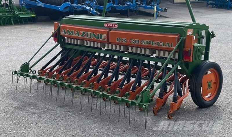Amazone D8-30 Special مثاقيب