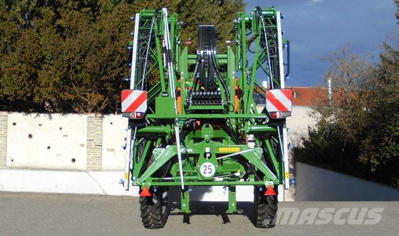 Amazone UG 3000 Super Irroratrici trainate