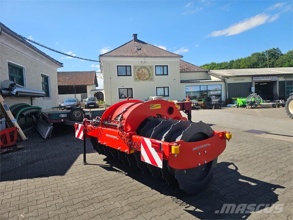Amselgruber Dominator 2500 Verdichterwalze/Silowal Poljoprivreda – ostalo