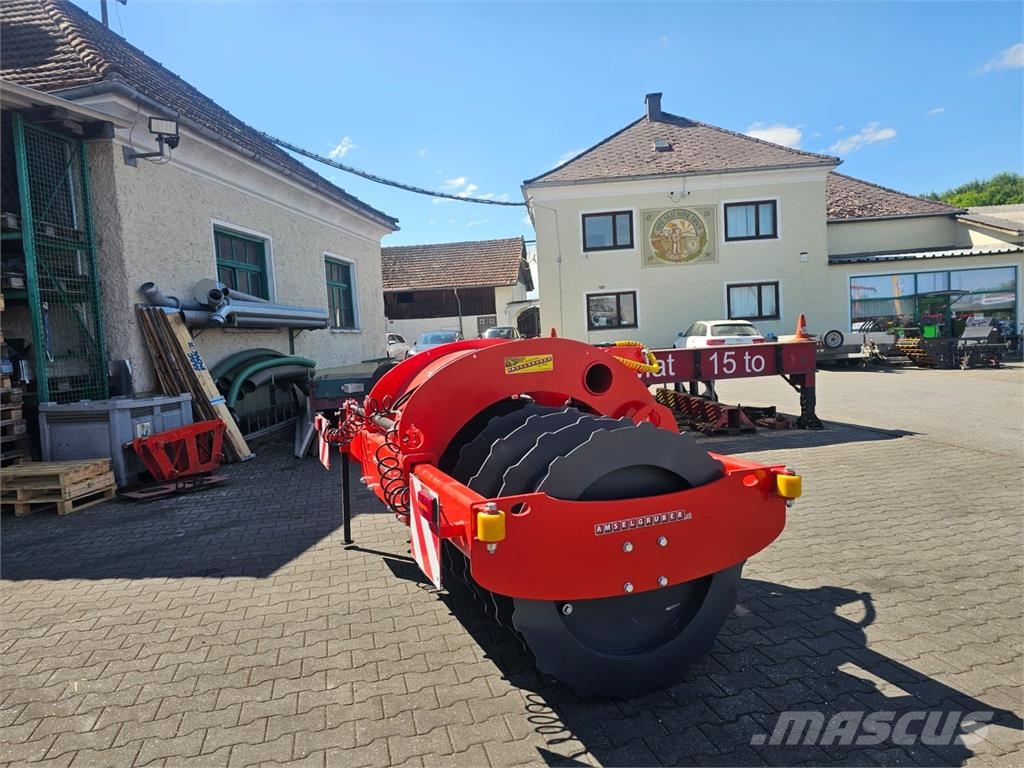 Amselgruber Dominator 2500 Verdichterwalze/Silowal Poljoprivreda – ostalo