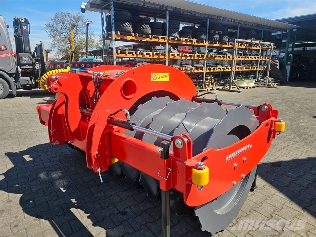 Amselgruber Dominator 2500 Verdichterwalze/Silowal Poljoprivreda – ostalo