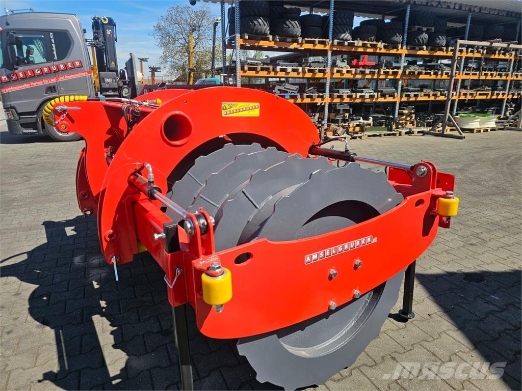 Amselgruber Dominator 2500 Verdichterwalze/Silowal Poljoprivreda – ostalo