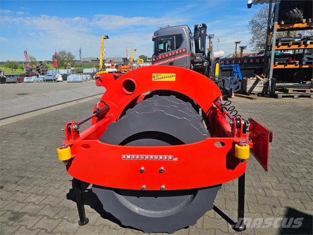Amselgruber Dominator 2500 Verdichterwalze/Silowal Poljoprivreda – ostalo