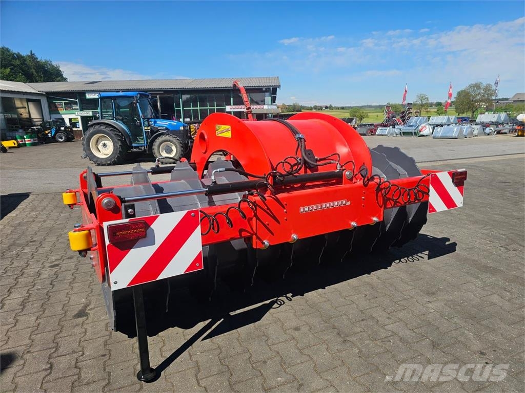 Amselgruber Dominator 2500 Verdichterwalze/Silowal Poljoprivreda – ostalo
