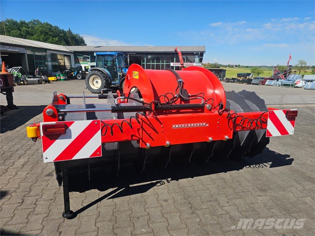 Amselgruber Dominator 2500 Verdichterwalze/Silowal Poljoprivreda – ostalo