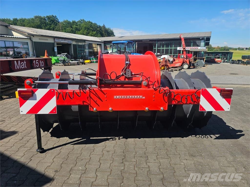 Amselgruber Dominator 2500 Verdichterwalze/Silowal Poljoprivreda – ostalo