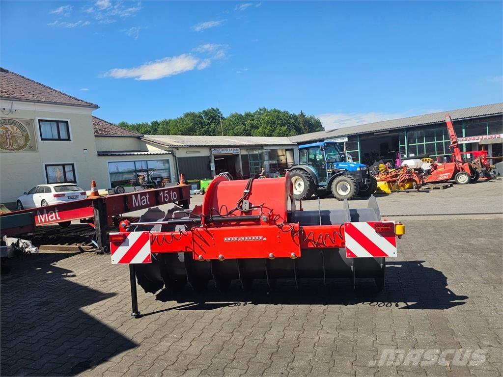 Amselgruber Dominator 2500 Verdichterwalze/Silowal Poljoprivreda – ostalo