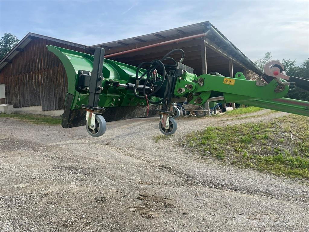 Avant 735 Cargadoras y excavadoras frontales