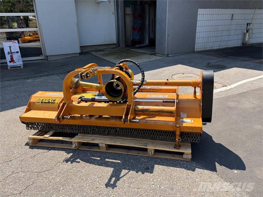 Berti EKR/S 250 جزازات وأغطية المراعي