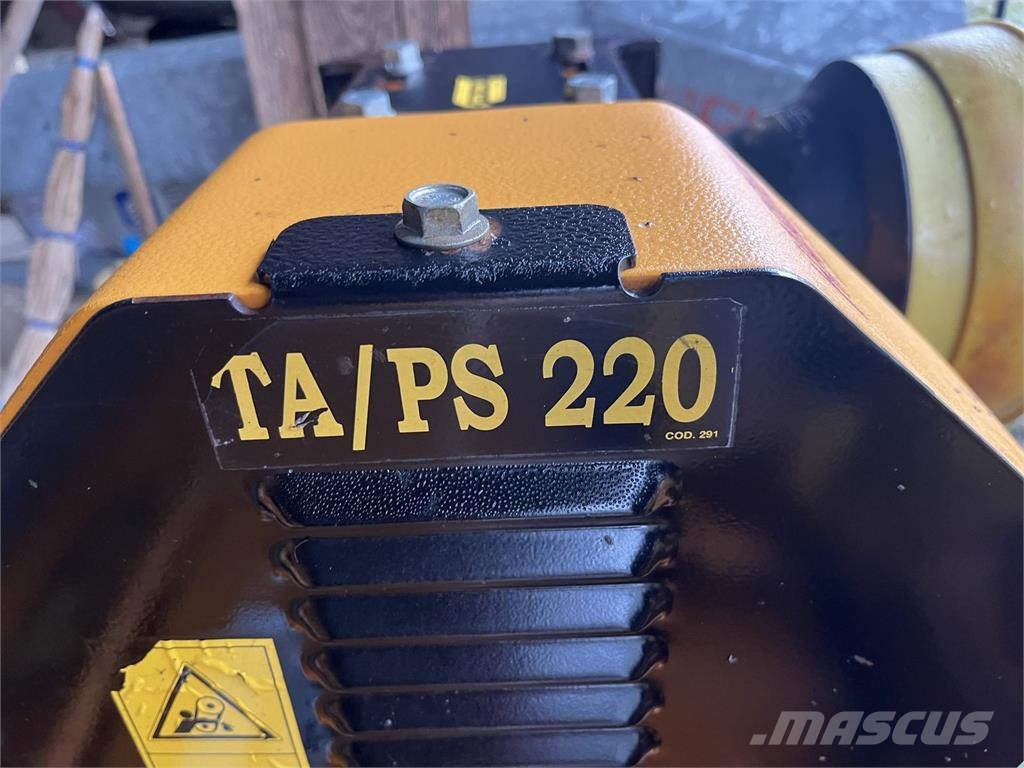 Berti TA/PS 220 ماكينات وملحقات البذر الأخرى
