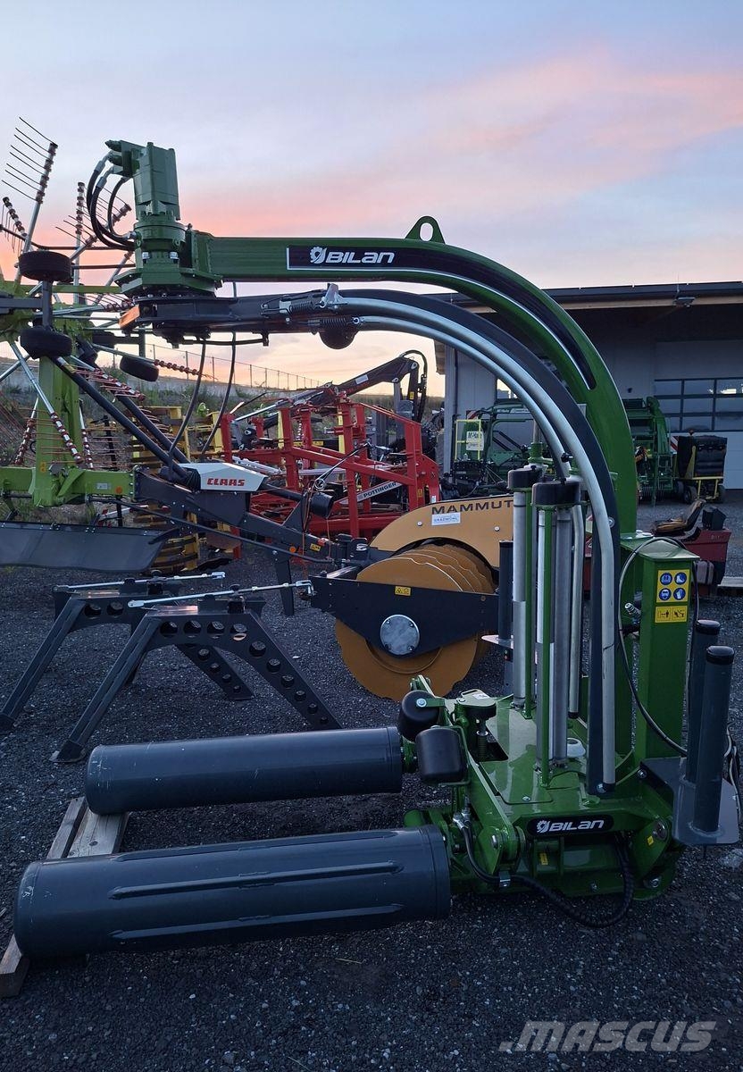  Bilan 3 Punktwickler mit 2 Armen Other forage harvesting equipment