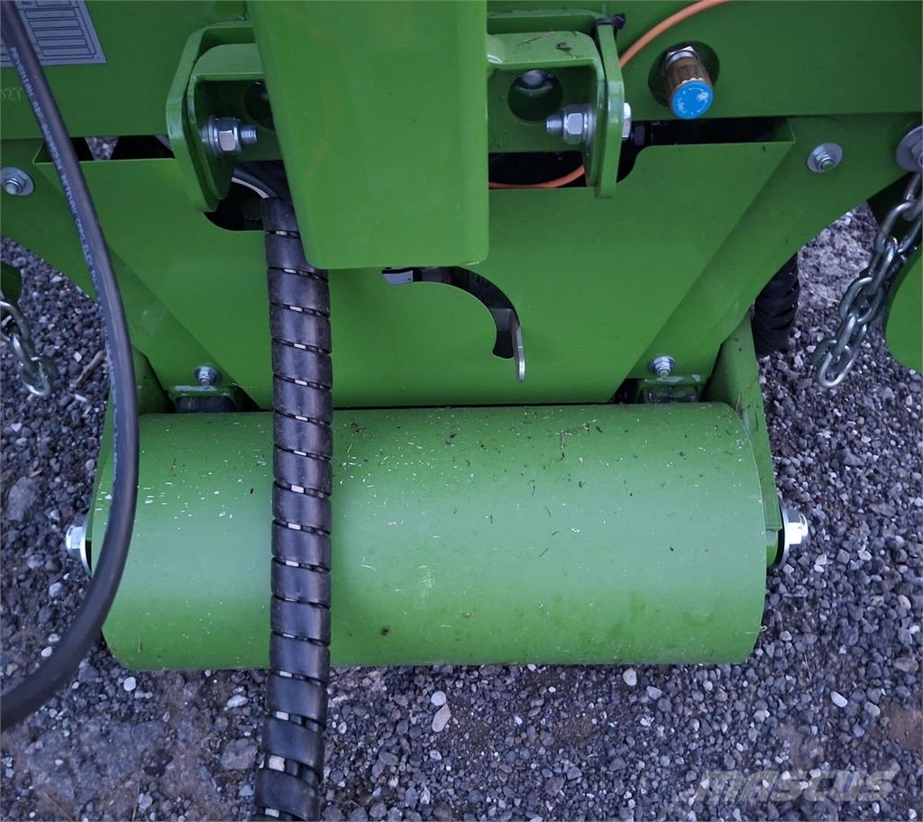  Bilan 3 Punktwickler mit 2 Armen Other forage harvesting equipment