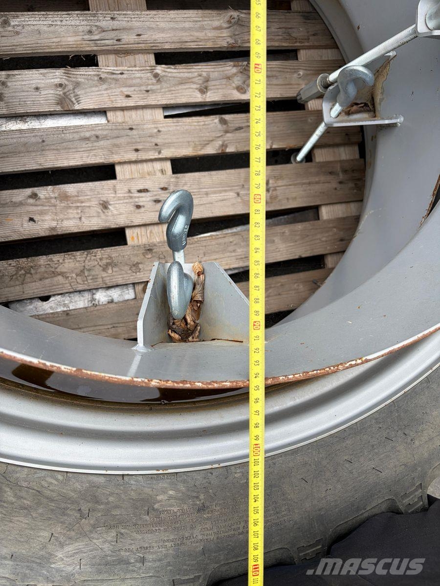 BKT 270/95 R46 Ελαστικά και ζάντες