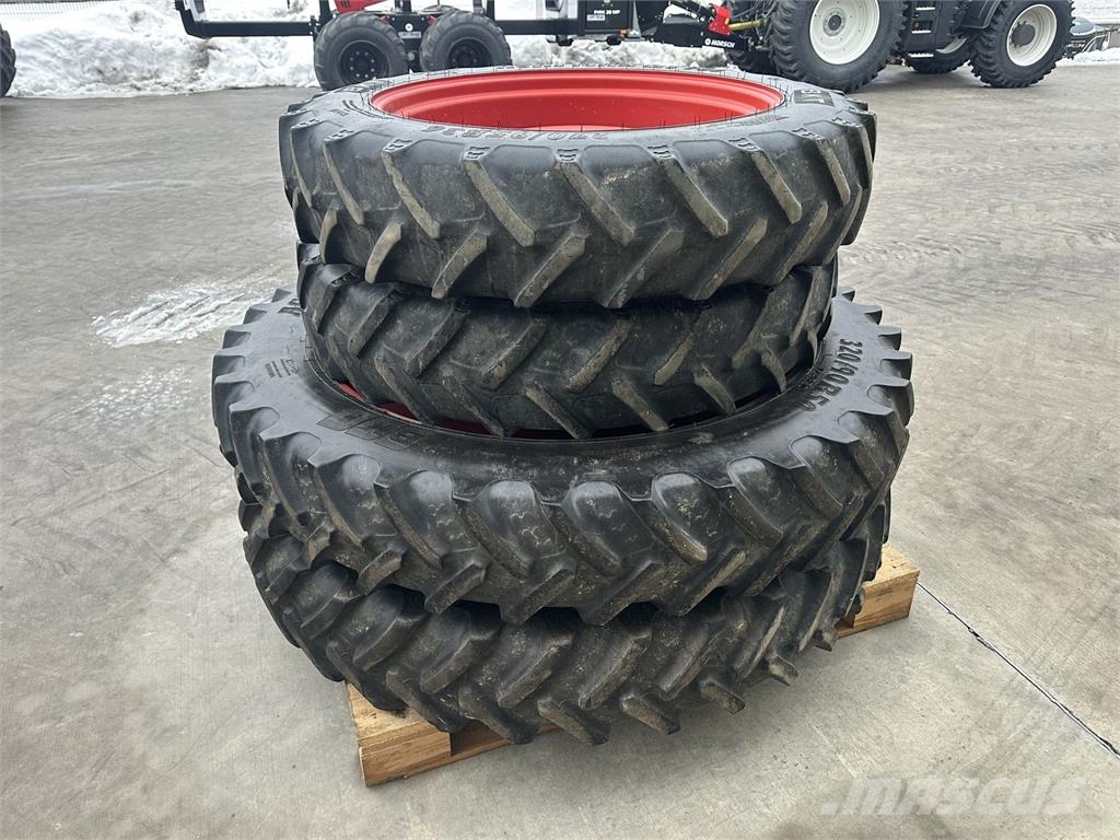 BKT 270/95R36 u. 320/90R50 Tekerlekler