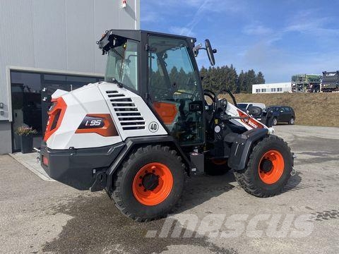 Bobcat L95 Homlokrakodók és kotrók