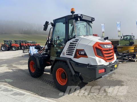 Bobcat L95 Homlokrakodók és kotrók