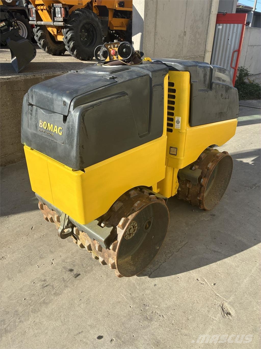 Bomag Grabenwalze BMP8500 Kiti volai