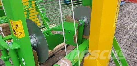 Bomet Dominator Kartoffelroder Seitenauswurf Farm machinery