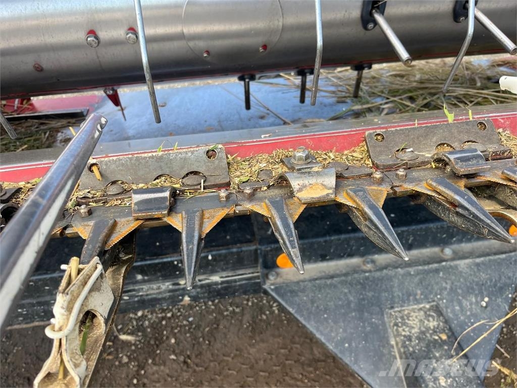 Case IH 3050 22 Lisavarustus ja komponendid