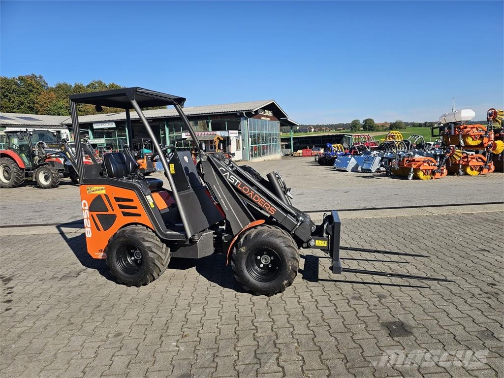 Cast 825D Aktion Hausmesse 24.25. Oktober Frontlastere og graveredskap