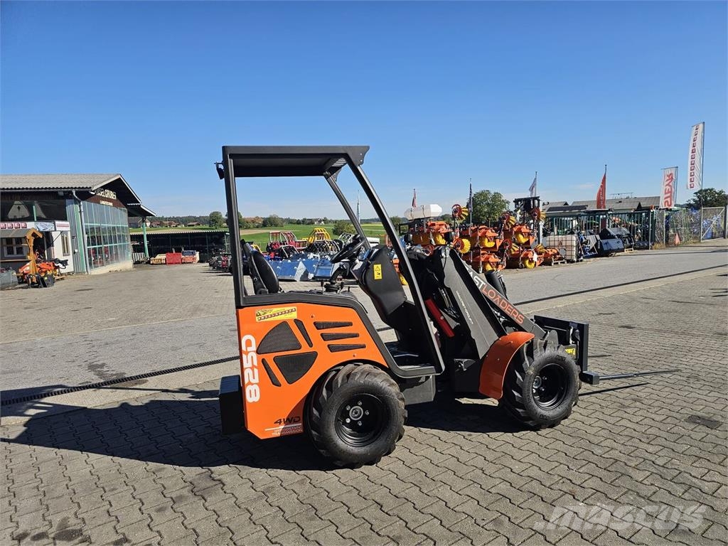 Cast 825D Aktion Hausmesse 24.25. Oktober Hoflader