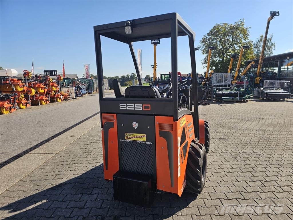 Cast 825D Aktion Hausmesse 24.25. Oktober Frontlastere og graveredskap