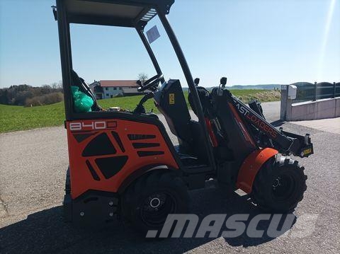 Cast 840 D 2 Speed - 2 Fahrstufen 20 Km/h 1.300Kg Hub Frontālie iekrāvēji un ekskavatori