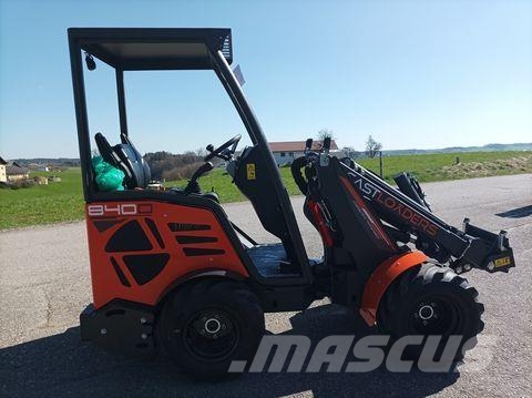 Cast 840 D 2 Speed - 2 Fahrstufen 20 Km/h 1.300Kg Hub Frontālie iekrāvēji un ekskavatori