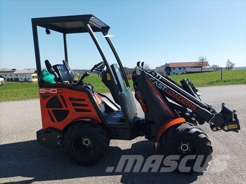 Cast 840 D 2 Speed - 2 Fahrstufen 20 Km/h 1.300Kg Hub Frontālie iekrāvēji un ekskavatori