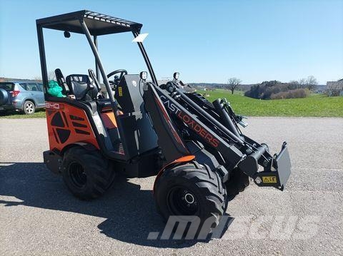 Cast 840 D 2 Speed - 2 Fahrstufen 20 Km/h 1.300Kg Hub Frontālie iekrāvēji un ekskavatori