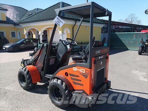 Cast 840 D 2 Speed - 2 Fahrstufen 20 Km/h 1.300Kg Hub Frontālie iekrāvēji un ekskavatori
