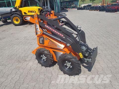 Cast SSQ 11 PLUS 4WD mit 1xDW vorne TOP Frontaliniai krautuvai ir ekskavatoriai