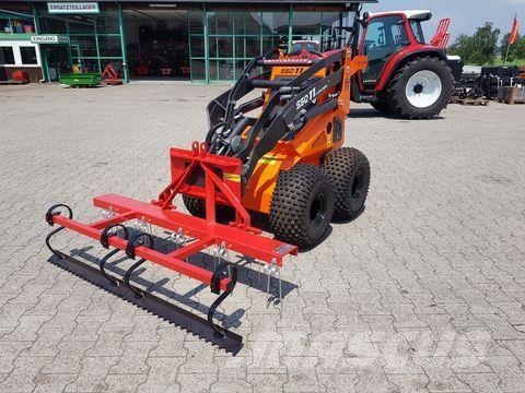 Cast SSQ 15 Diesel Mini Lader Cargadoras y excavadoras frontales
