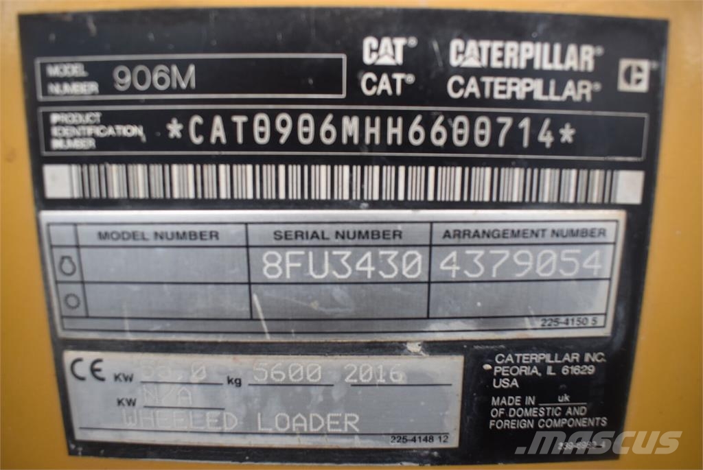 CAT 906M Gumikerekes homlokrakodók