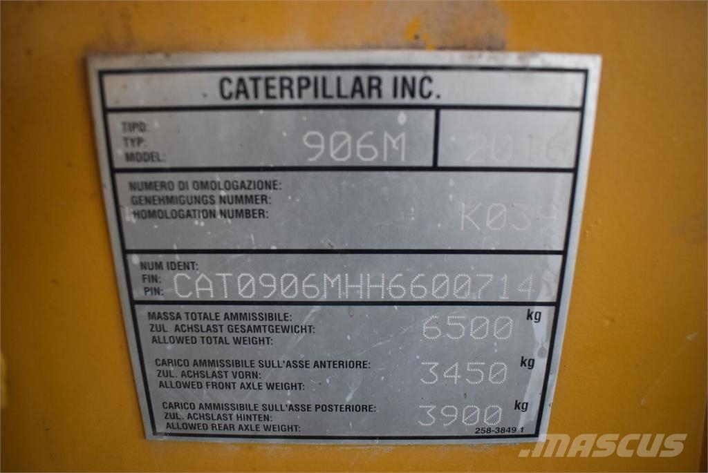 CAT 906M Gumikerekes homlokrakodók