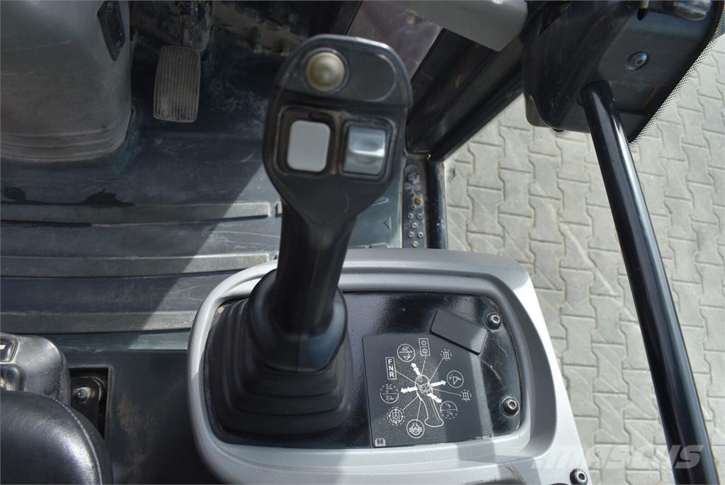 CAT 907M mit Straßenzulassung Ładowarki kołowe