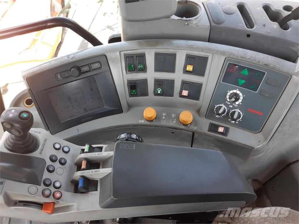 CLAAS Axion 810 C-Matic 트랙터