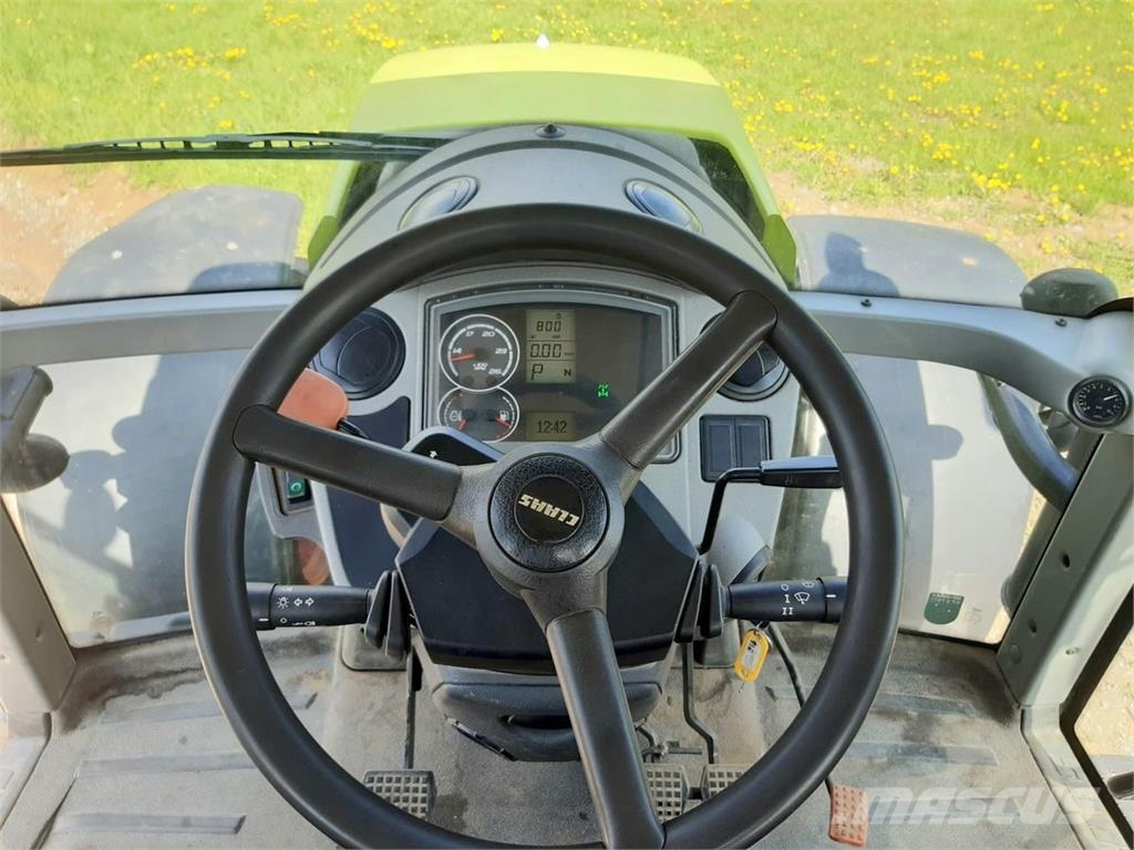 CLAAS Axion 810 C-Matic 트랙터