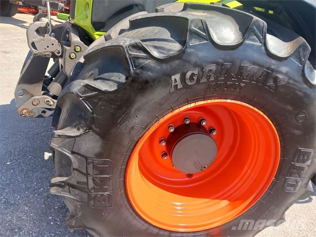 CLAAS Axion 840 트랙터