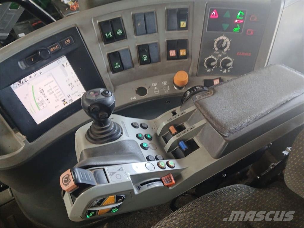 CLAAS Axion 840 트랙터