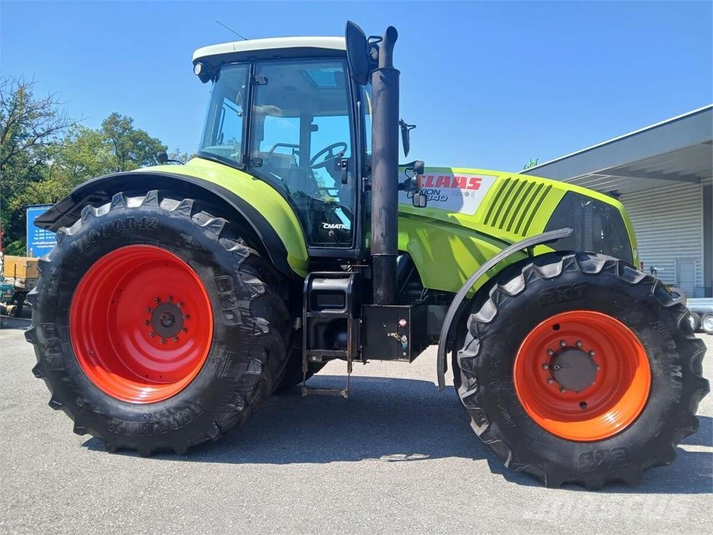 CLAAS Axion 840 트랙터