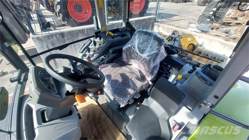 CLAAS Axos 3.95 Trend 트랙터