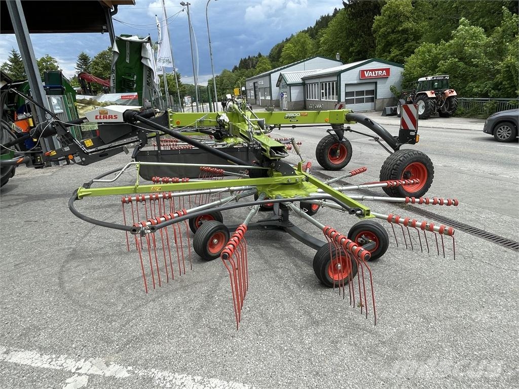 CLAAS Liner 2800 Zgrabljalniki