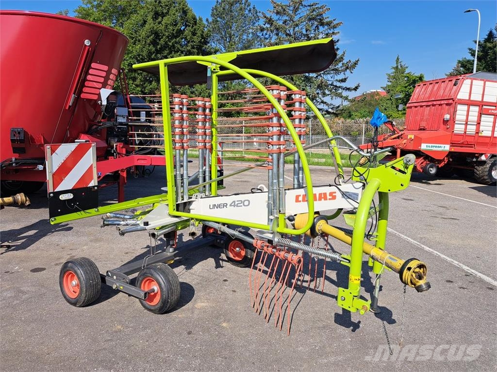 CLAAS Liner 420 Прибиральні комбайни