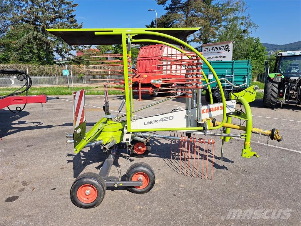 CLAAS Liner 420 Прибиральні комбайни